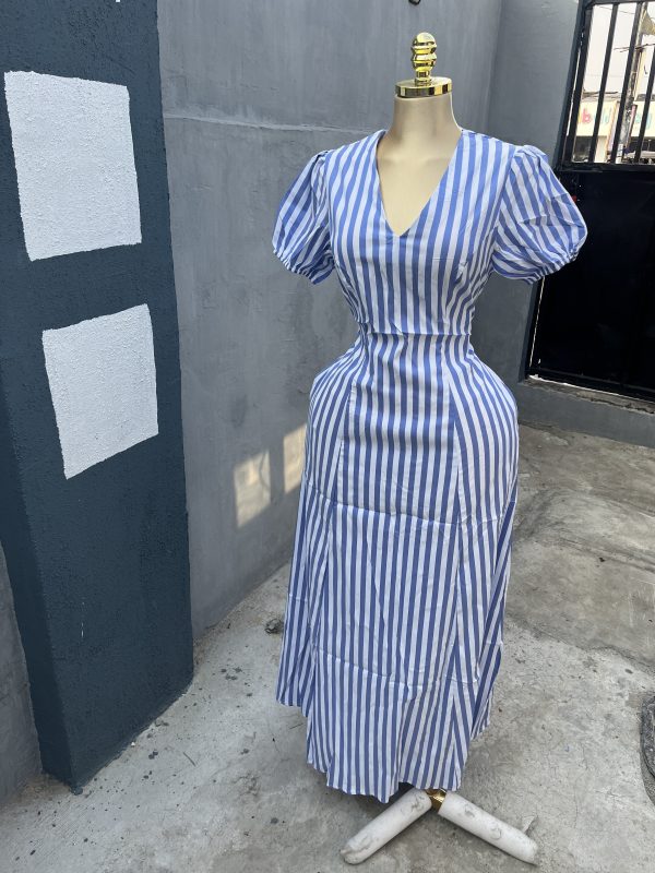 V Neck Short Sleeves Striped Dress - Image 2